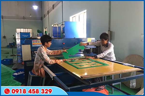 CÔNG TY TNHH SẢN XUẤT THƯƠNG MẠI XUẤT NHẬP KHẨU PHÚ ĐÌNH